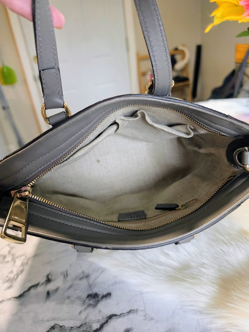 Gucci BreeMicro GG Embossed Small Shoulder/crossbody Tote - Picture 15 of 15